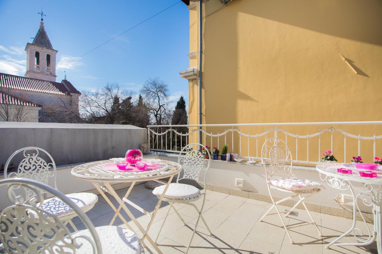 Shabby Chic Apartments Шибеник Экстерьер фото