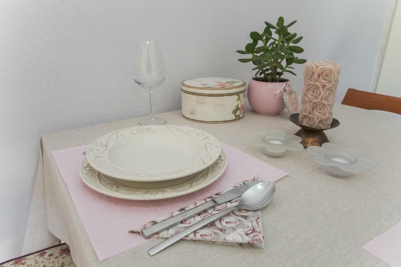 Shabby Chic Apartments Шибеник Экстерьер фото