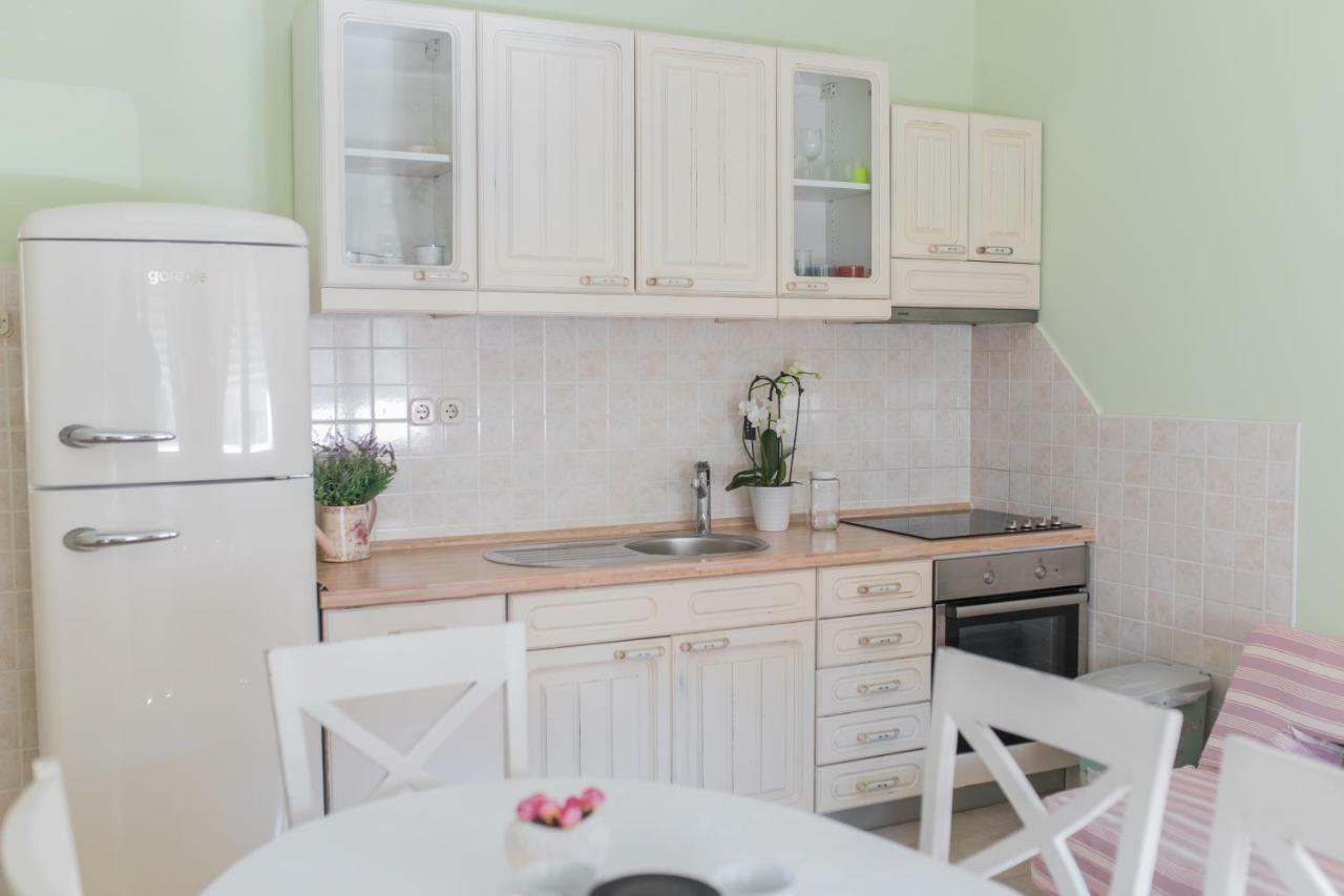 Shabby Chic Apartments Шибеник Экстерьер фото